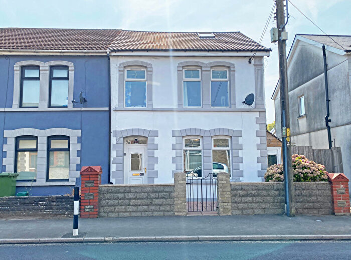 3 Bedroom End Of Terrace House For Sale In Shingrig Road, Nelson, Treharris, CF46
