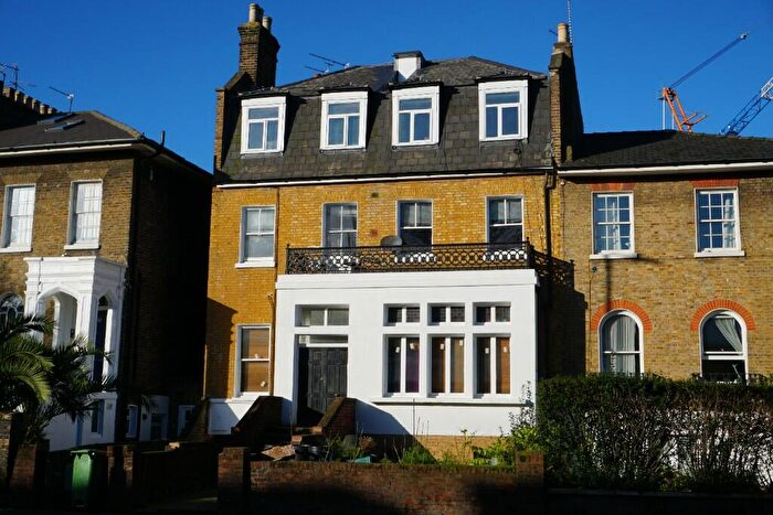 2 Bedroom Flat To Rent In Parkhurst Road, London, N7