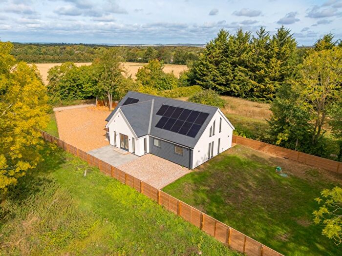 4 Bedroom Detached House For Sale In Chalky Road, Abington, Cambridge, Cambridgeshire, CB21
