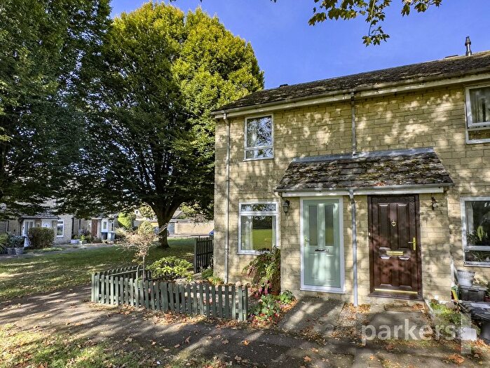 2 Bedroom End Of Terrace House For Sale In Pensclose, Witney, Oxfordshire, OX28