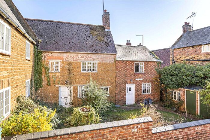 3 Bedroom Semi-Detached House For Sale In High Street, Ecton, Northampton, Northamptonshire, NN6