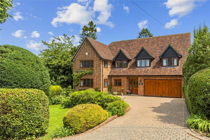 4 Bedroom Detached House For Sale In Ballinger Road, Great Missenden, HP16