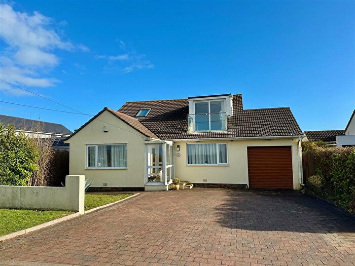 2 Bedroom Detached Bungalow For Sale In Heybrook Bay, Plymouth, PL9