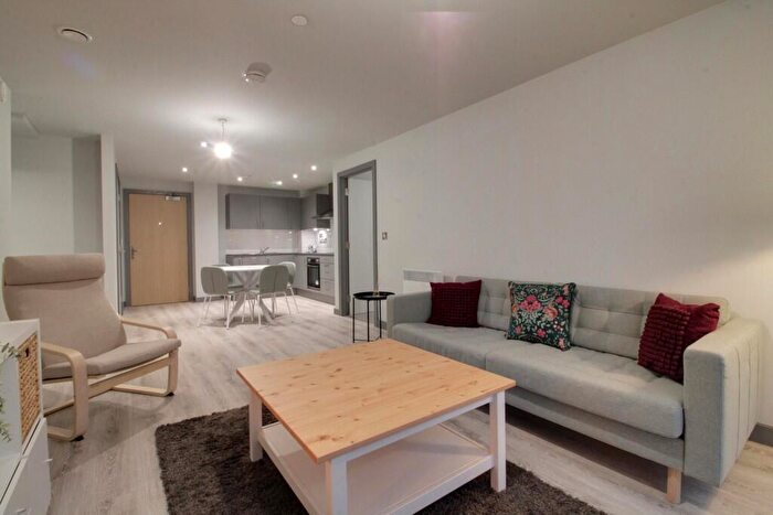 2 Bedroom Apartment To Rent In Jq Rise, Goodman Street, Birmingham City Centre, B1