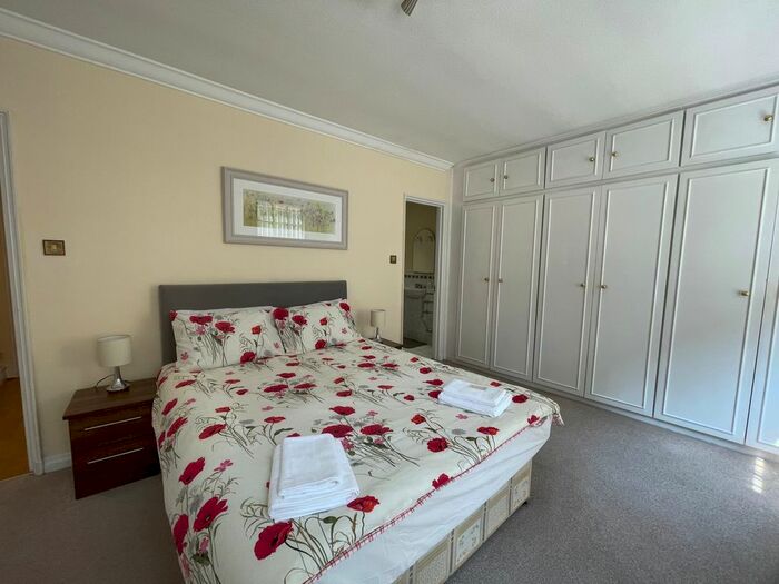 1 Bedroom Flat To Rent In Reeves Mews, London, W1K