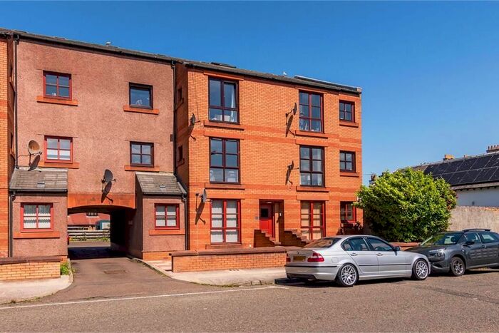 2 Bedroom Flat To Rent In Market Street, Musselburgh, East Lothian, EH21