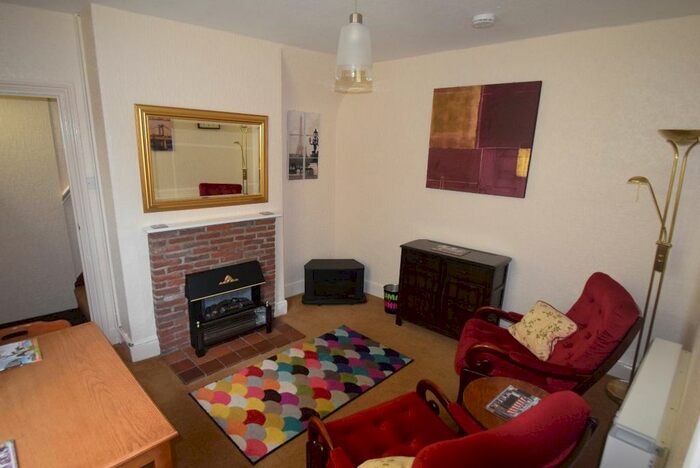 2 Bedroom Flat To Rent In Harriet House, Flat A, R/O High Street, TF10