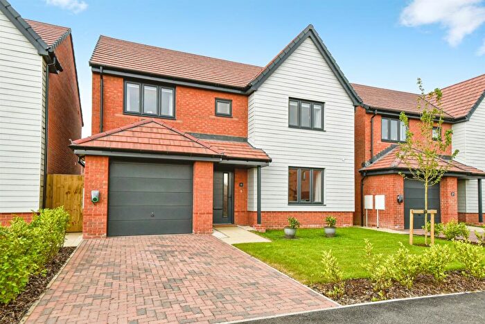 3 Bedroom Detached House For Sale In Chambers Lane, Shrivenham, SN6