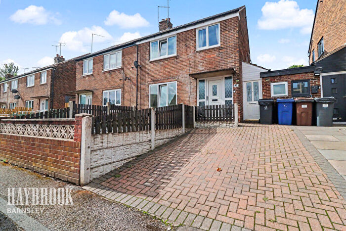3 Bedroom Semi-Detached House For Sale In Cover Drive, Darfield, S73