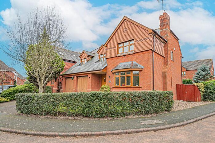 4 Bedroom Detached House For Sale In Brockhurst Lane, Shirley, B90