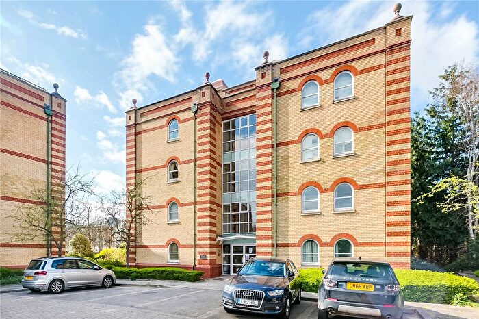 2 Bedroom Flat To Rent In Keble Place, Barnes, SW13