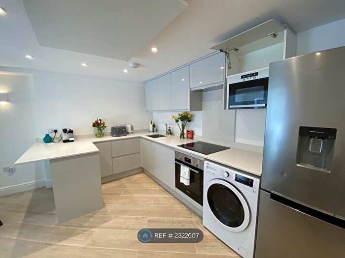 2 Bedroom Flat To Rent In Cosway Street, London, NW1