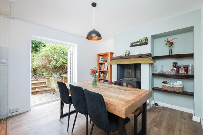 3 Bedroom Semi-Detached House For Sale In Clare Cottages, Bletchingley, Redhill, RH1