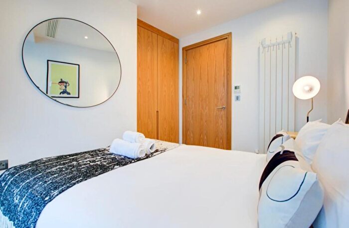 1 Bedroom Apartment To Rent In Arena Tower, Crossharbour Plaza, London, E14