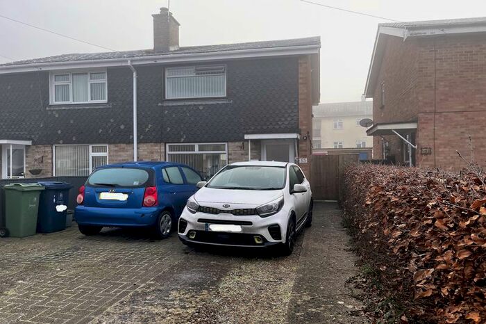 2 Bedroom Property To Rent In Alice Smith Square, Littlemore, Oxford, OX4