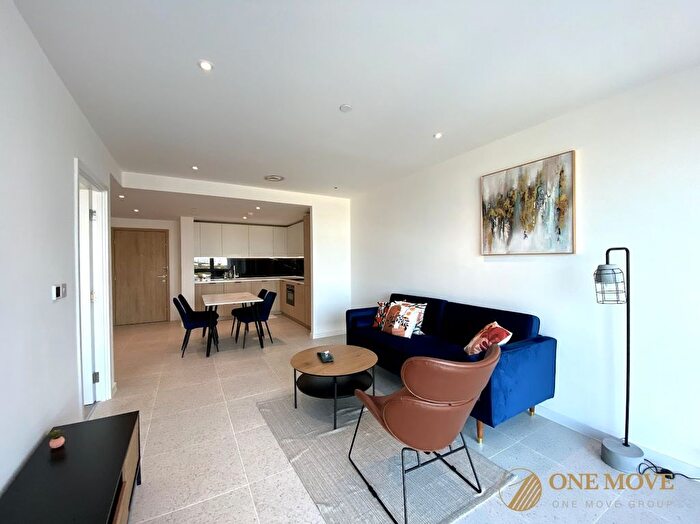 1 Bedroom Flat To Rent In Cendal Crescent, Bouchon Point, E1