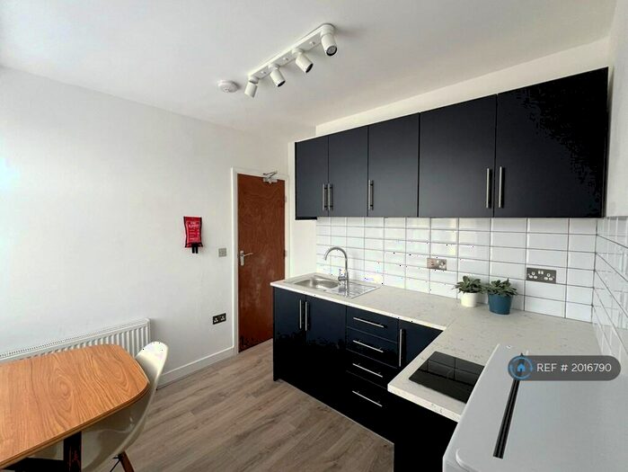 1 Bedroom Flat To Rent In Croydon, Croydon, CR0