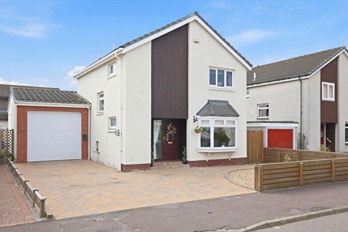 3 Bedroom Detached House For Sale In Allander Drive, Torrance, G64