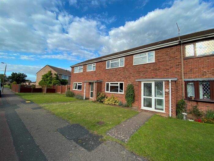 3 Bedroom End Of Terrace House To Rent In Orford Way, Malvern, Worcestershire, WR14
