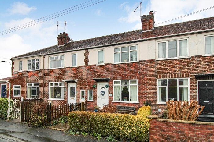 2 Bedroom Terraced House For Sale In Kings Road, Knaresborough, North Yorkshire, HG5