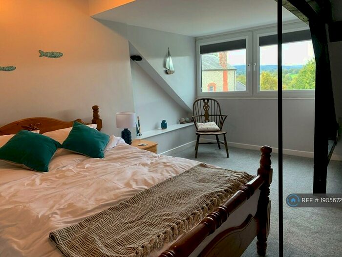 2 Bedroom Terraced House To Rent In Castle Street, Axminster, EX13