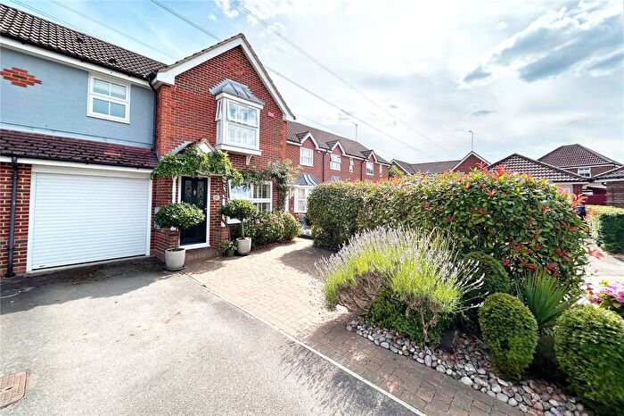 3 Bedroom Semi-Detached House For Sale In Grensell Close, Eversley, Hook, Hampshire, RG27