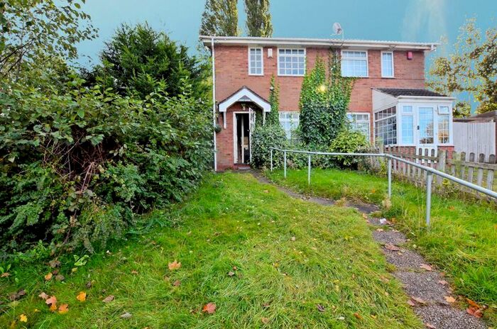 2 Bedroom Semi-Detached House To Rent In Cuthbert Road, Birmingham, B18