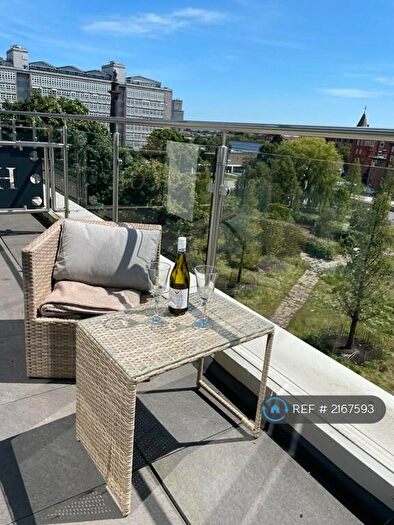 2 Bedroom Flat To Rent In The Glass House, Hull, HU1