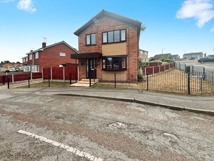 3 Bedroom Detached House For Sale In Saxon Way, Harworth, Doncaster, DN11