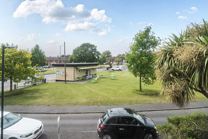 3 Bedroom Terraced House To Rent In Shirehampton Road, Shirehampton Bristol, BS9