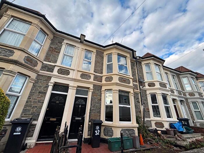 4 Bedroom Terraced House To Rent In Chelsea Park, Bristol, BS5