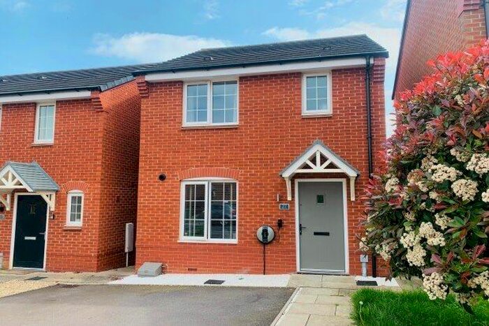 3 Bedroom Property To Rent In Banks Road, Evesham, WR11