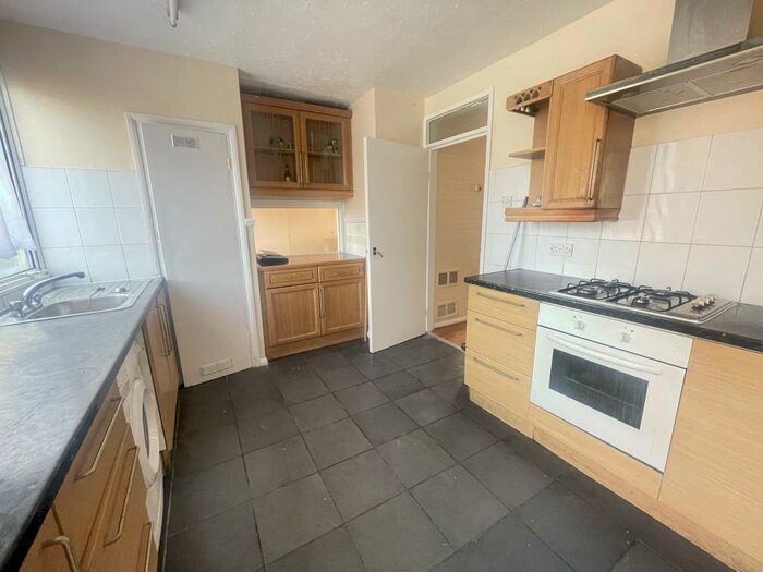 5 Bedroom Terraced House To Rent In Gavestone Road, London, SE12