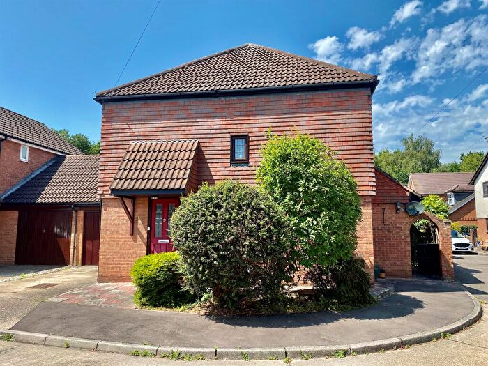 3 Bedroom Detached House For Sale In St. Kildas Road, Brentwood, CM15