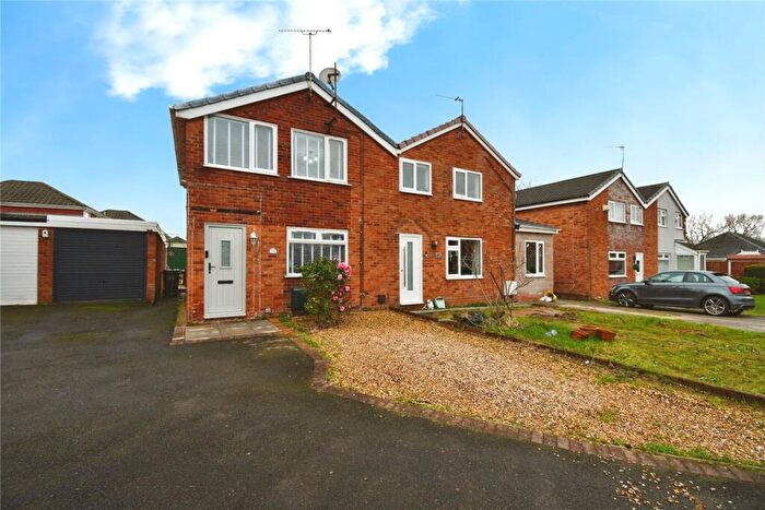 3 Bedroom Semi Detached House For Sale In Ferndale Avenue, Elton, Chester, CH2