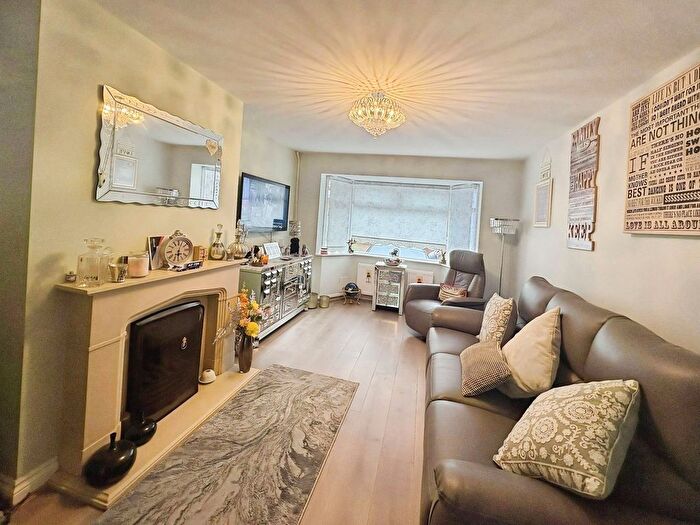 3 Bedroom Semi-Detached House For Sale In Sermon Drive, Swanley, BR8