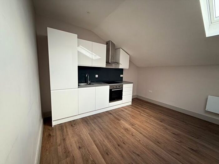 1 Bedroom Flat To Rent In Quilters Way, Stoke Mandeville, Aylesbury, HP22