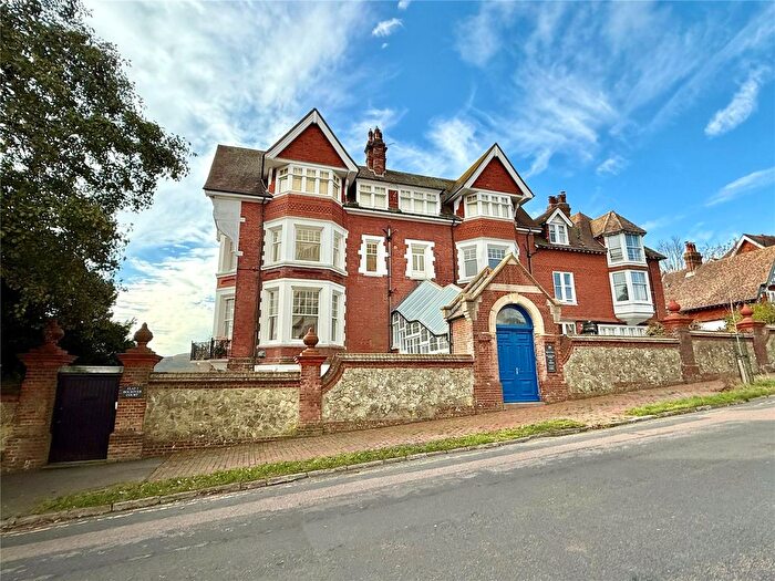 3 Bedroom Flat For Sale In Bolsover Road, Meads, Eastbourne, BN20
