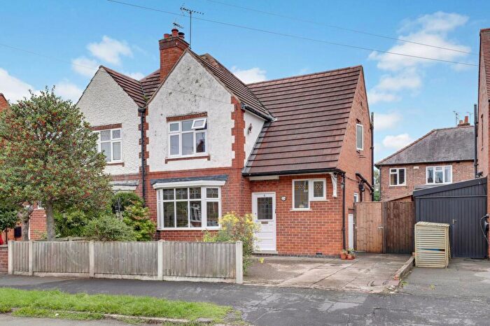3 Bedroom Semi Detached House For Sale In Belmont Avenue, Breaston, DE72