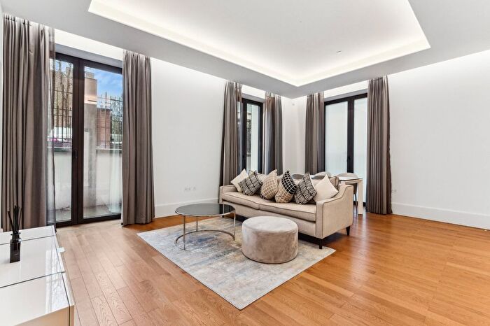 1 Bedroom Flat To Rent In Lancer Square, Campden Hill, W8