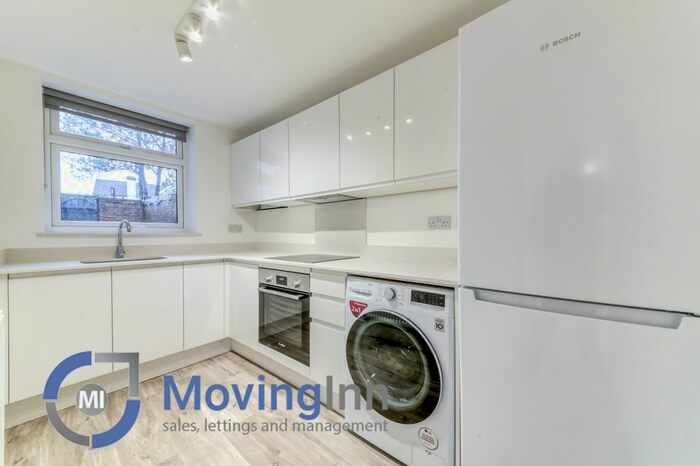 2 Bedroom Flat To Rent In Rutford Road, Streatham, SW16
