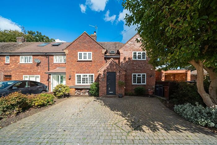 4 Bedroom End Of Terrace House For Sale In Scratton Fields, Sole Street, Cobham, Gravesend, Kent, DA12