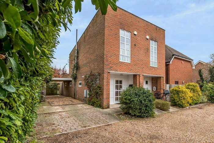 2 Bedroom Semi-Detached House To Rent In North Drive, Littleton, Winchester, SO22