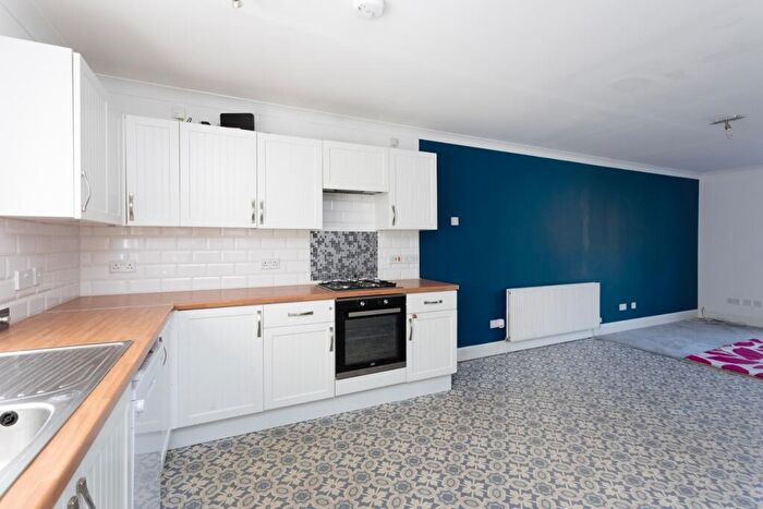3 Bedroom End Of Terrace House For Sale In East Brae, East Wemyss, KY1
