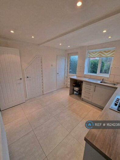 3 Bedroom Semi-Detached House To Rent In Maldon, Maldon, CM9