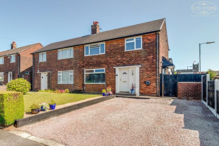 3 Bedroom Semi-Detached House For Sale In Vicarage Road West, Blackrod, Bolton, BL6