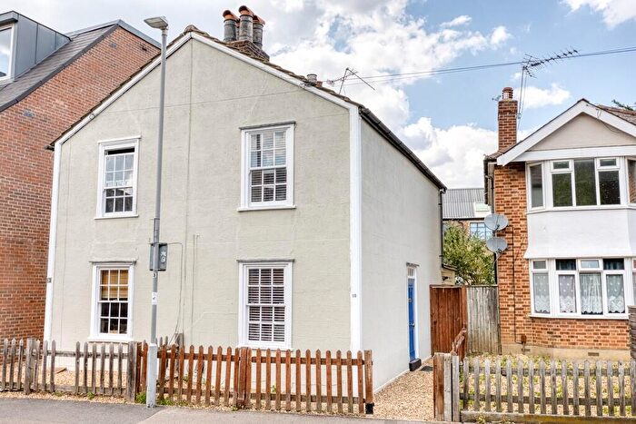 2 Bedroom Cottage For Sale In Cowleaze Road, Kingston Upon Thames, KT2