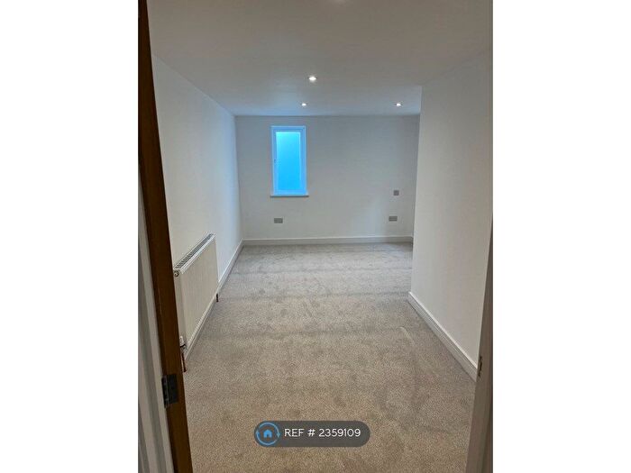 2 Bedroom Semi-Detached House To Rent In Newton Abbot, Newton Abbot, TQ12