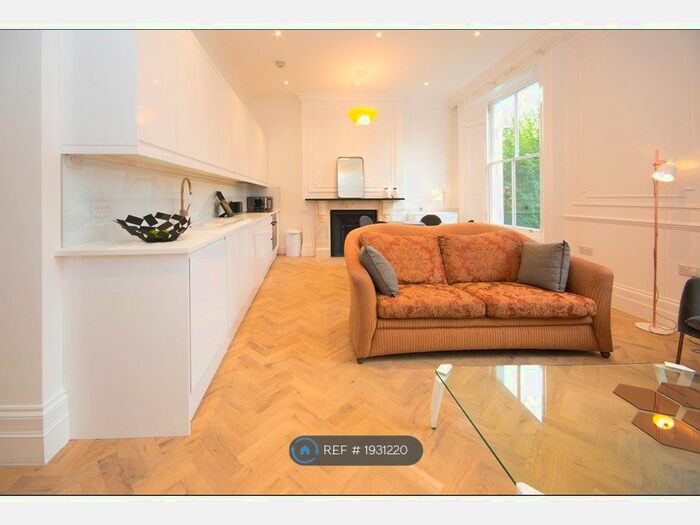 2 Bedroom Flat To Rent In Eliot Park, London, SE13