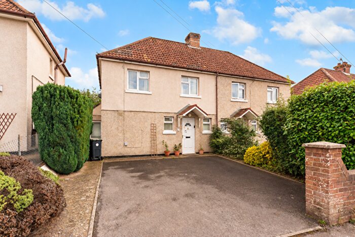 2 Bedroom Semi-Detached House For Sale In Waters Road, Salisbury, SP1